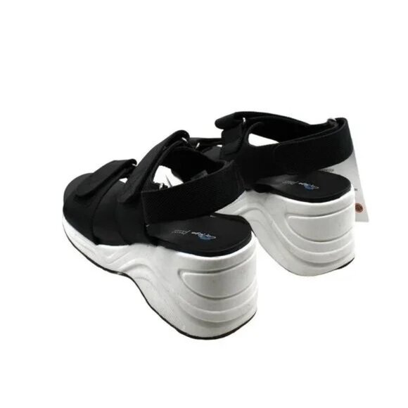 Sandals - Picture 6 of 8